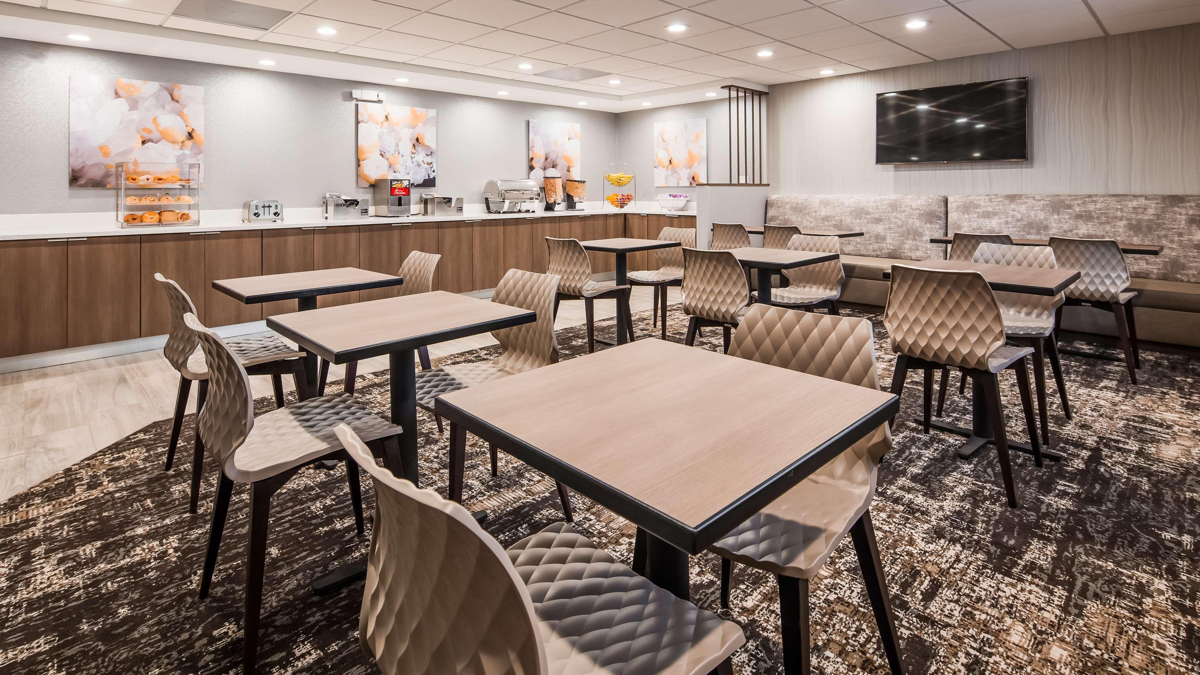 Best Western Plus North Odessa Inn & Suites Bagian luar foto