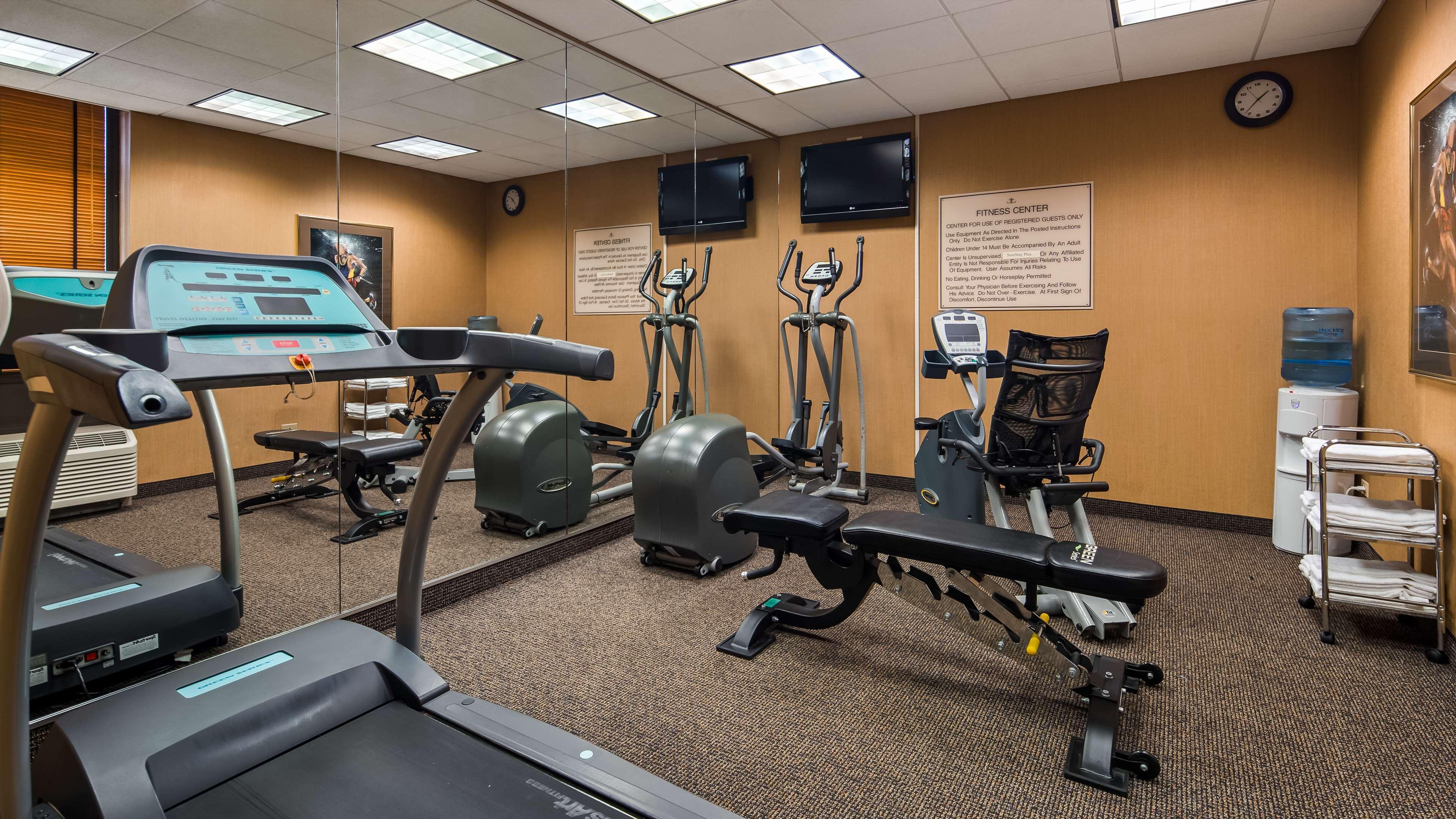 Best Western Plus North Odessa Inn & Suites Bagian luar foto