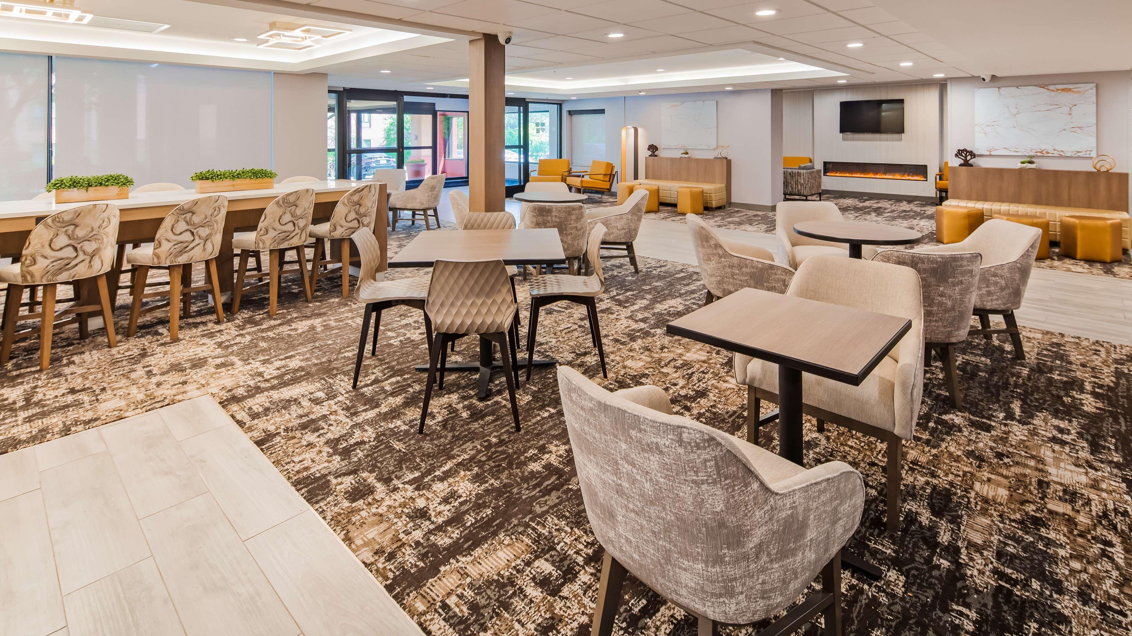 Best Western Plus North Odessa Inn & Suites Bagian luar foto