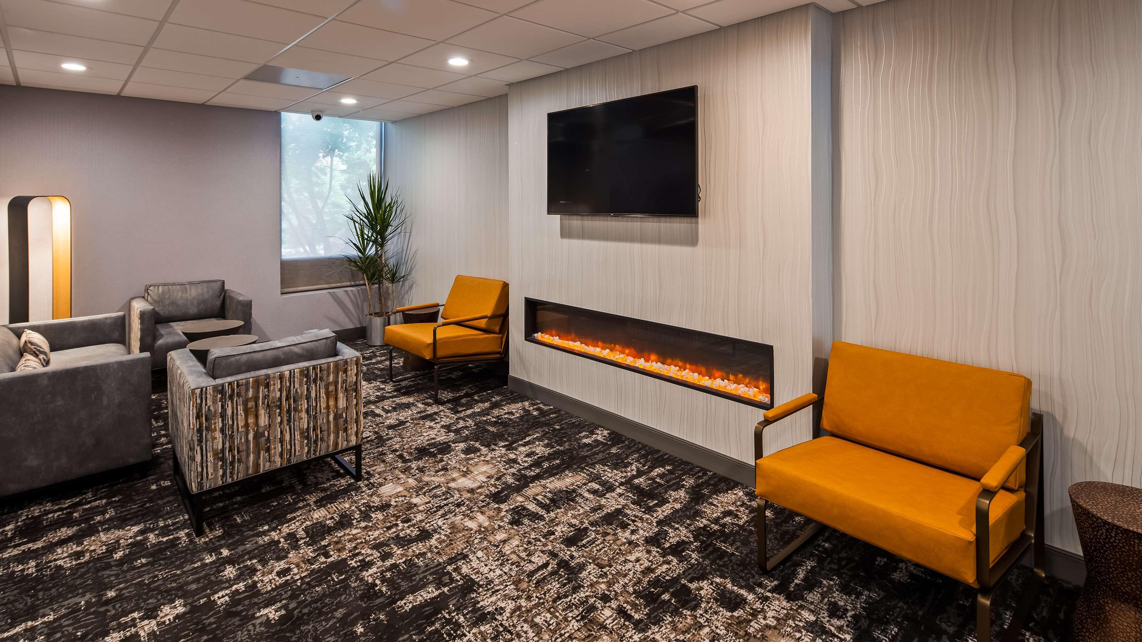 Best Western Plus North Odessa Inn & Suites Bagian luar foto